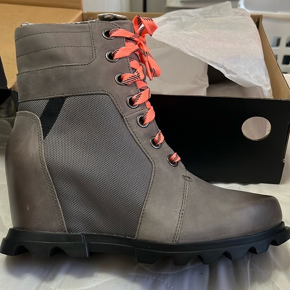 Sorel Joan of Artic Wedge III Lexie  brand new 9.5 - Picture 1 of 6